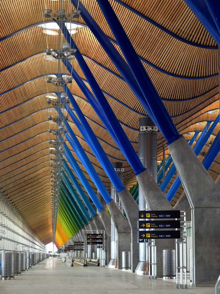 Aeropuerto de Adolfo Suarez. Edificio Terminal T4 