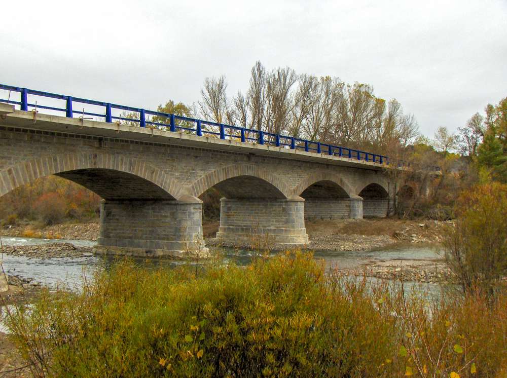 Reparación Puente sobre el Rio Veral