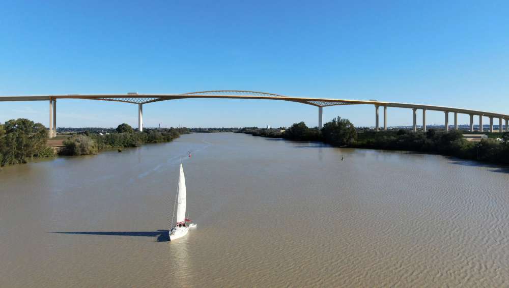 Puente sobre el Río Guadalquivir, autovía SE-40 