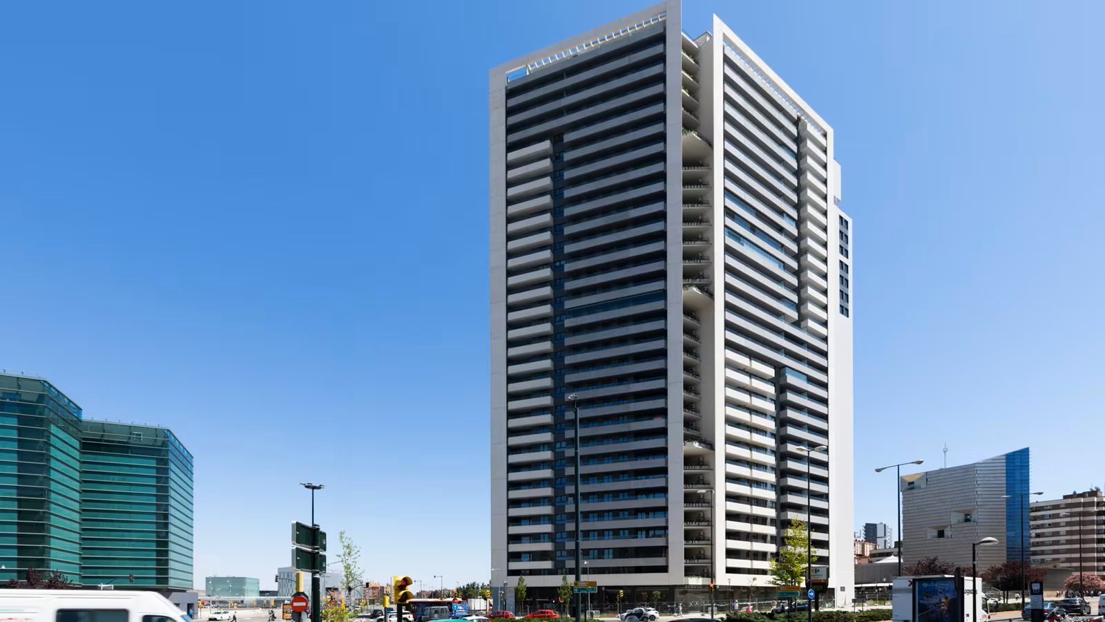 00_portada_20_es_residential_zaragoza_torreporcelanosa_70_copia_9506.jpg